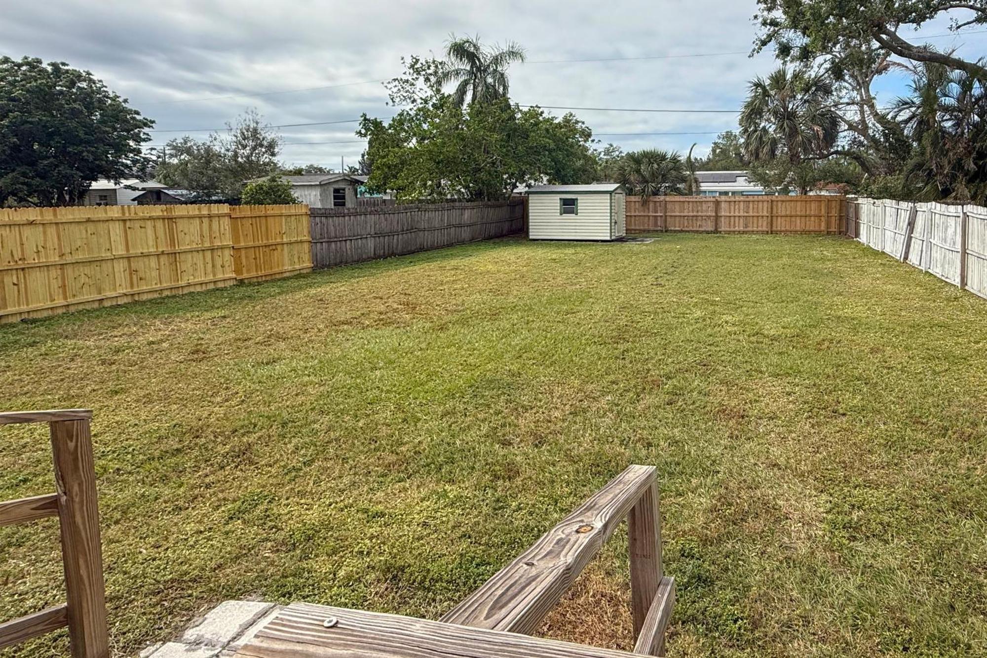 Central Sarasota Home 8 Mi To Siesta Key! Exterior photo